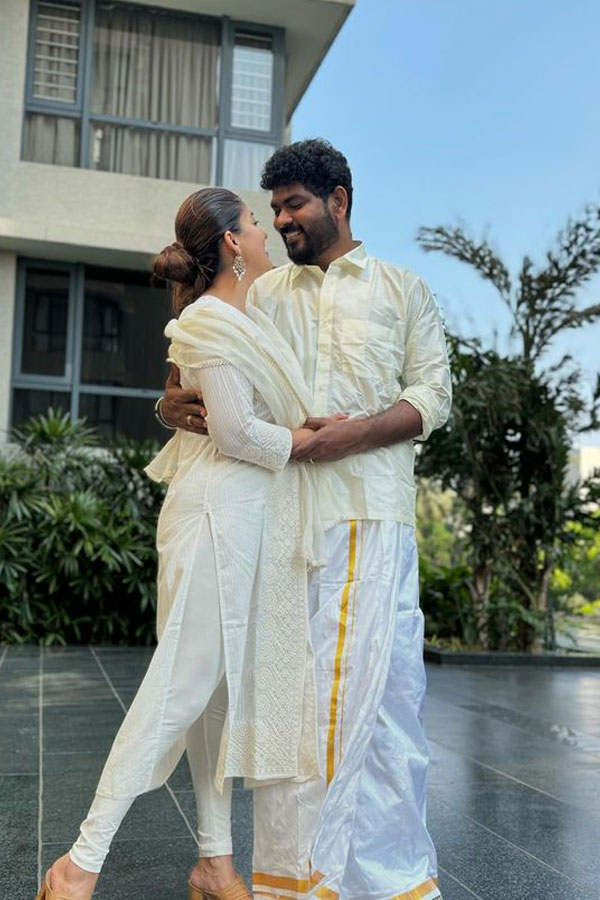 Nayanthara And Vignesh Shivan Latest Pics Goes Viral - Sakshi8