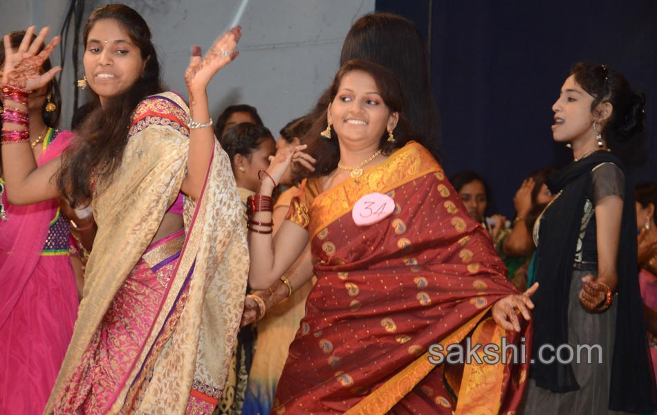 freshers day celebrations in anibiscent womens junior college - Sakshi