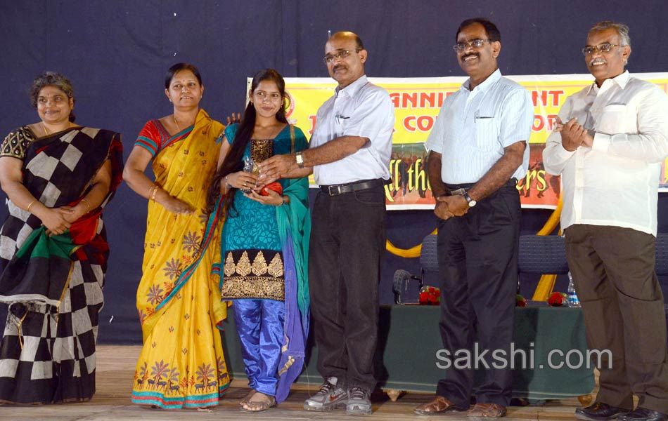 freshers day celebrations in anibiscent womens junior college - Sakshi