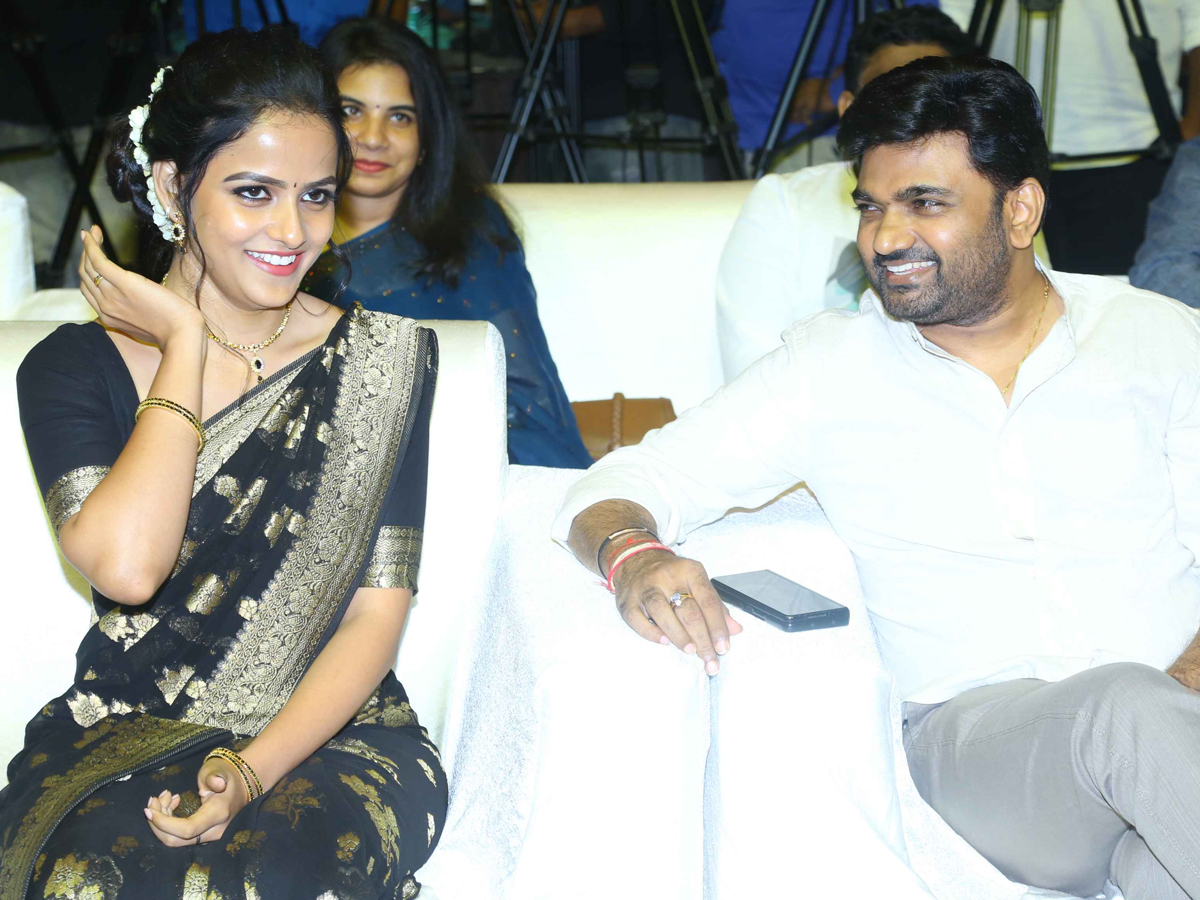 Megastar Chiranjeevi At Baby Movie Success Meet HD Photo Gallery - Sakshi