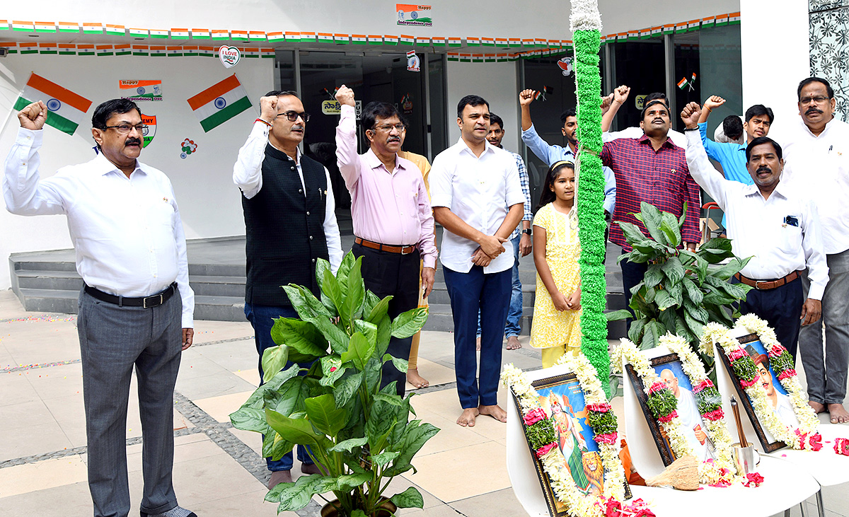 independence day celebration in sakshi office hyderabad - Sakshi
