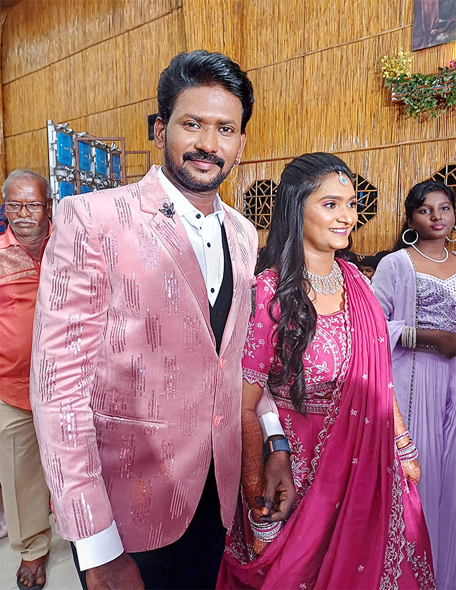 Bigg Boss Telugu Fame Mahesh Vitta Marriage Pics - Sakshi
