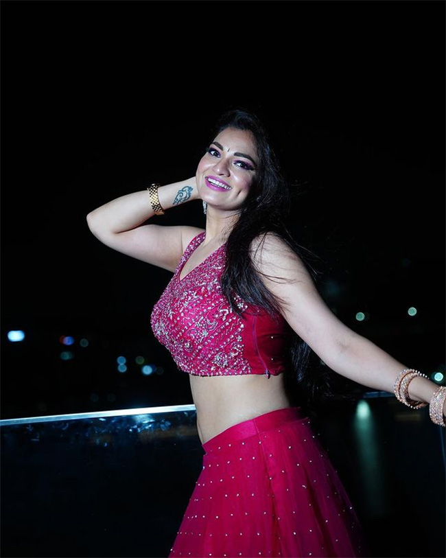 Ashwini Sri Enters Into Big Boss7 Special Photos - Sakshi