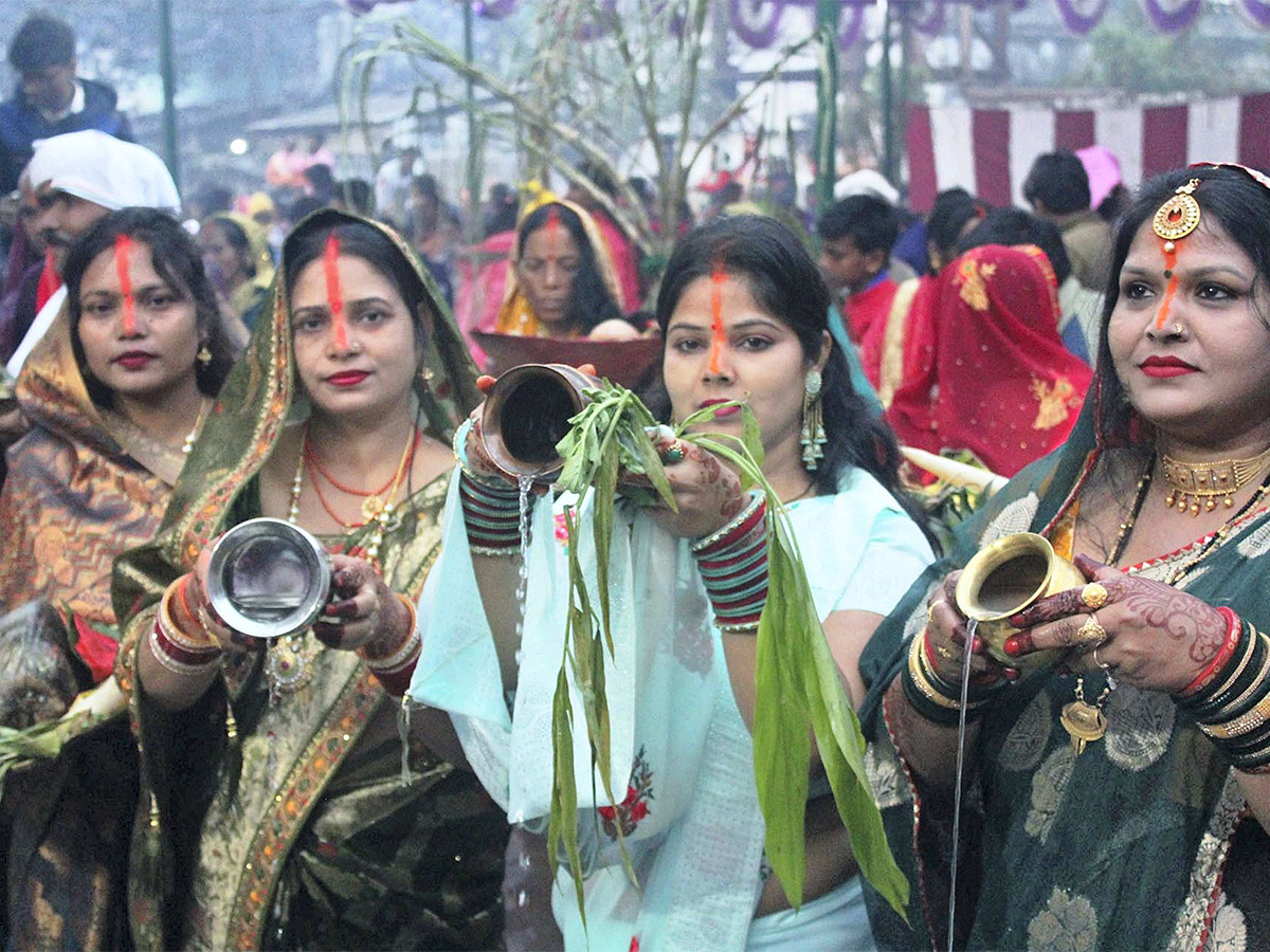 chhath puja celebration 2023 - Sakshi