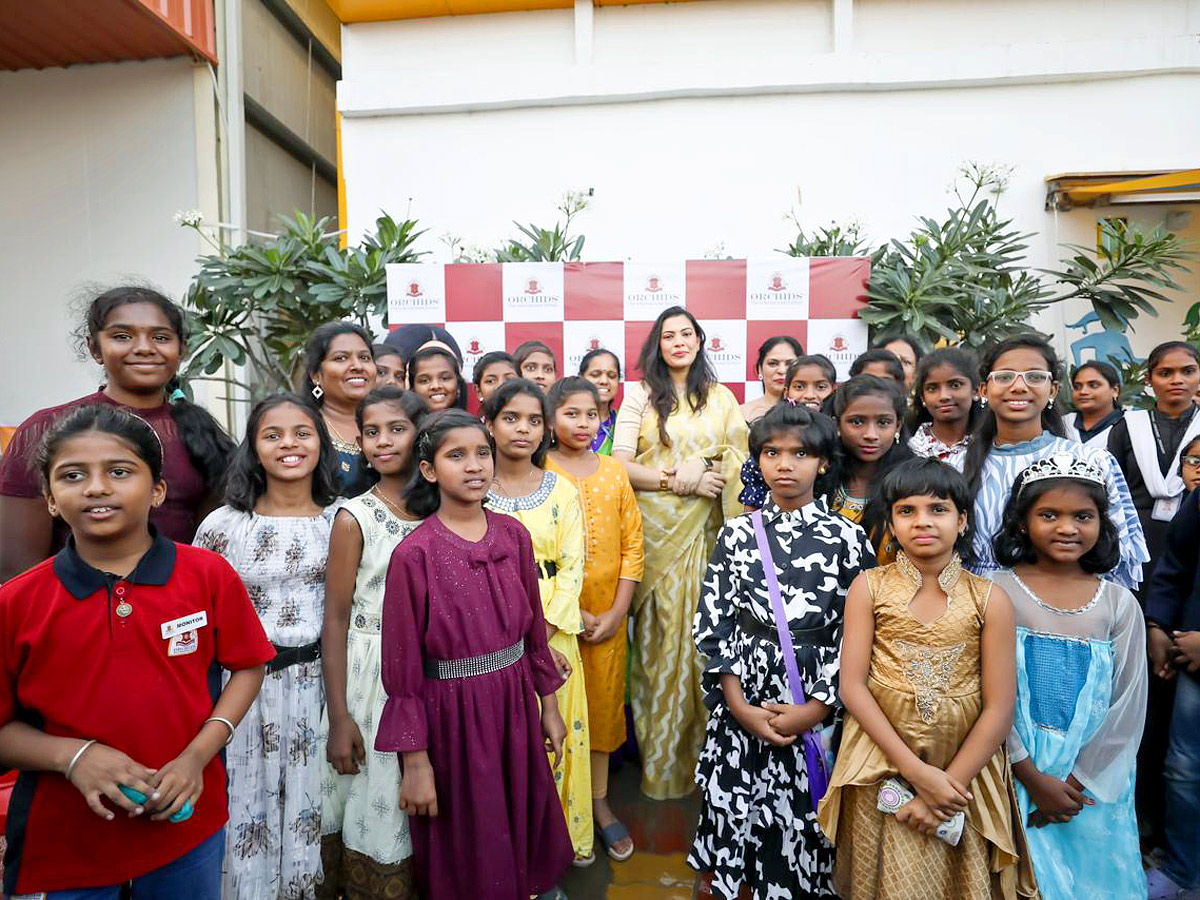 Geeta Madhuri chatted with students at Orchids International School PHotos - Sakshi