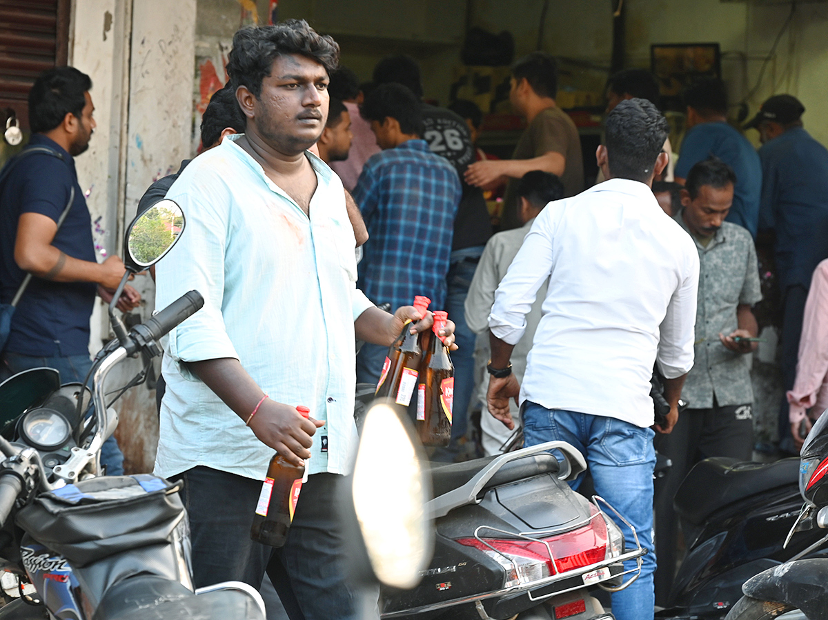 wine shop closed at Telangana Assembly Elections - Sakshi