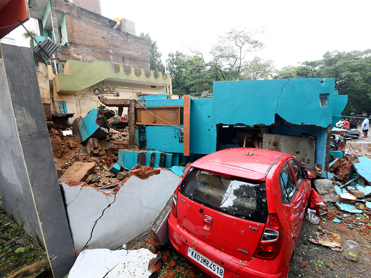 Cyclone Effect In Andhra Pradesh Photos - Sakshi