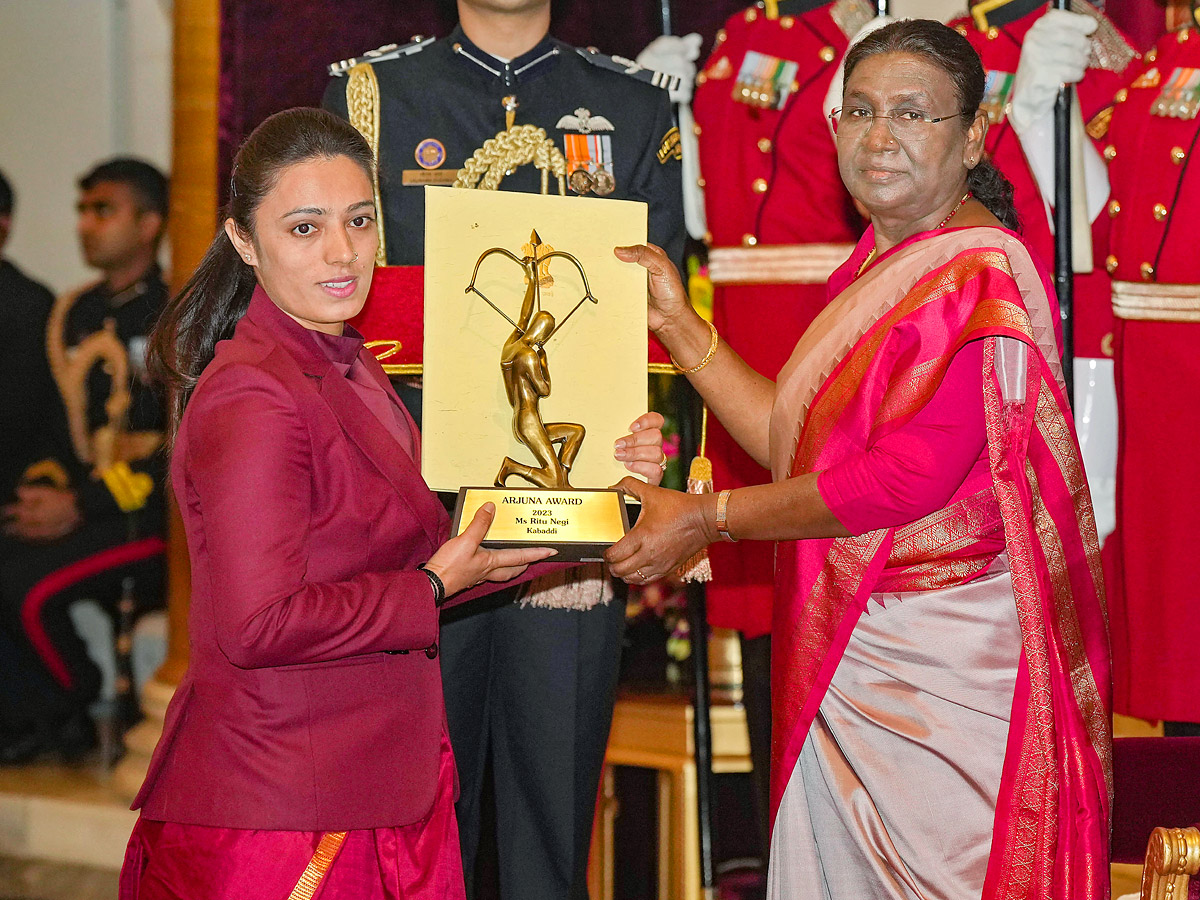 President Droupadi Murmu confers National Sports Honors in Delhi PHotos - Sakshi