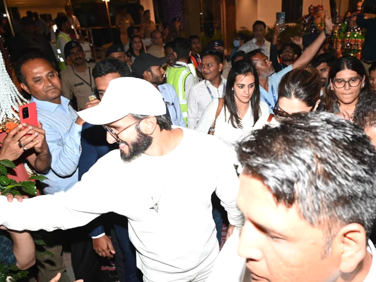 Deepika Padukone And Ranveer Spotted 1st Time After Pregnancy Announcement In Jamnagar, Photos Gallery - Sakshi