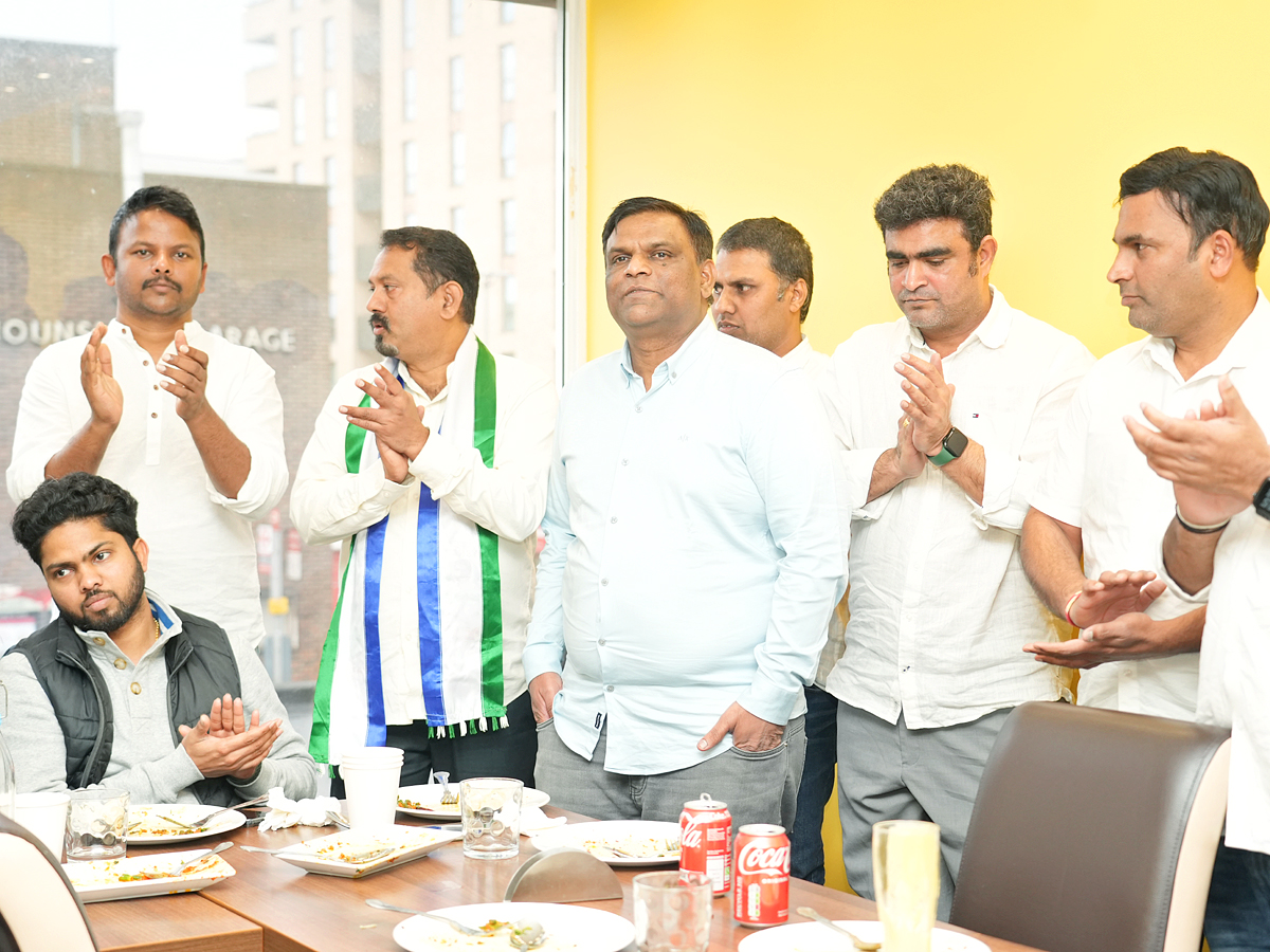 sidham Sabha London Ysrcp Leaders Support CM YS Jagan Photos - Sakshi