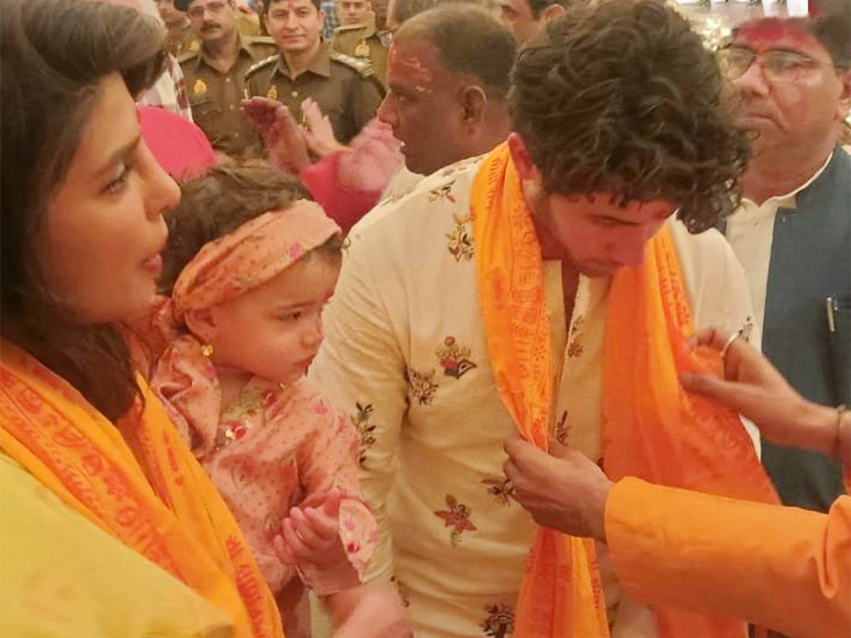 Priyanka Chopra husband Nick Jonas visits the Ram Temple in Ayodhya - Sakshi