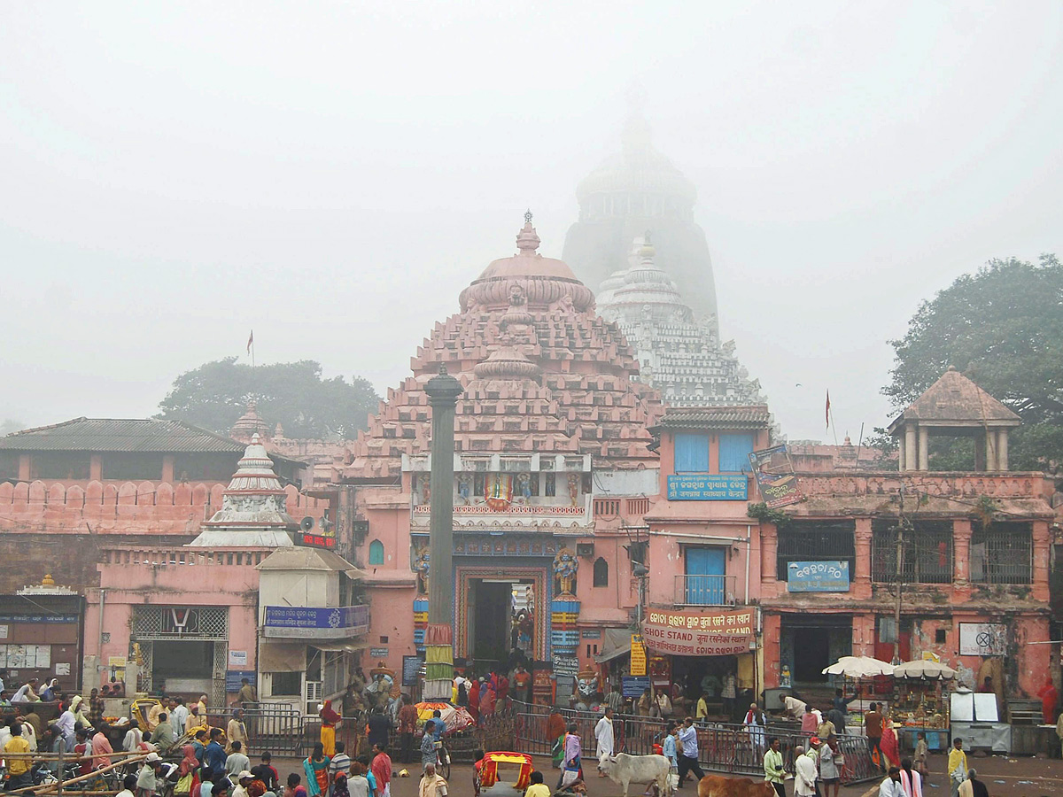 Famous Hindu Temples in India Photos - Sakshi