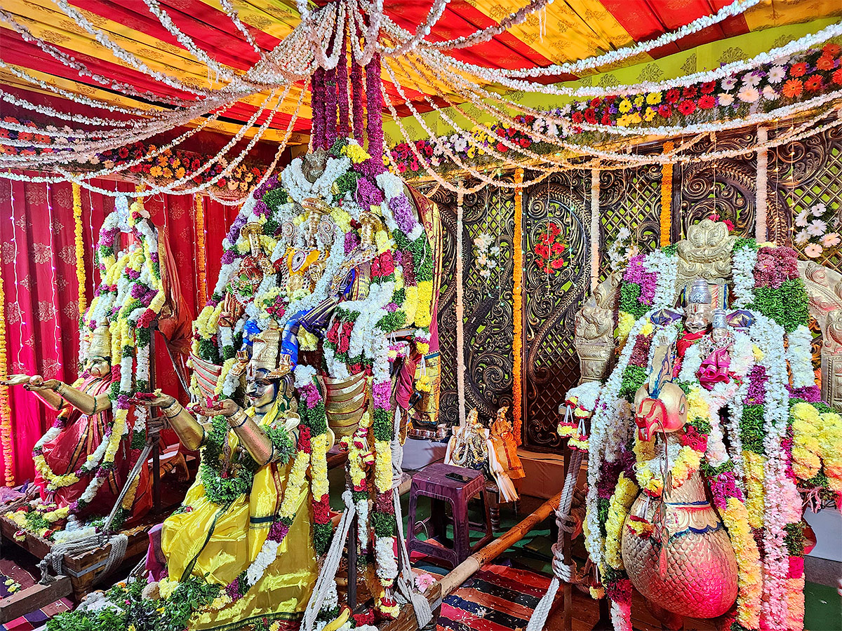 Dharmapuri Sri Lakshmi Narasimha Swamy Brahmotsavam - Sakshi
