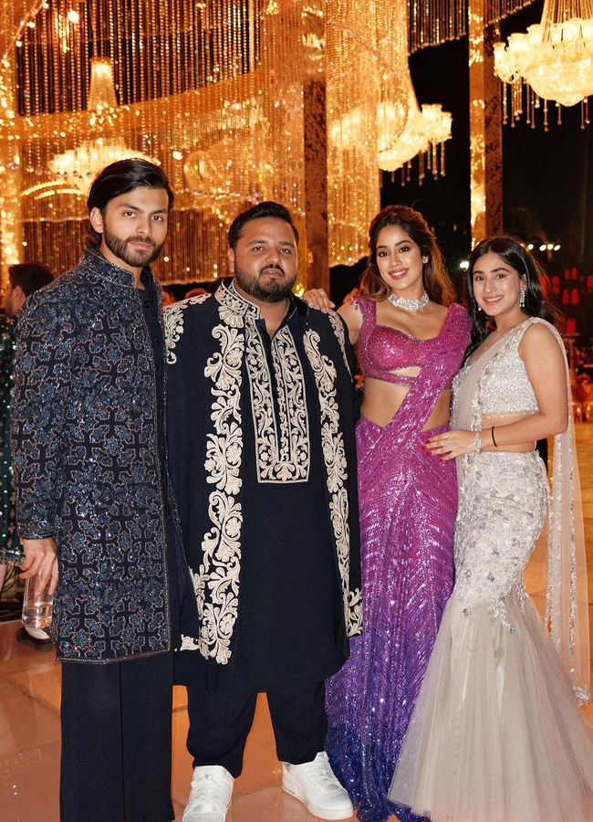 Janhvi Kapoor Stunns Everyone By Her Appearance At Ambani Radhika Pre-Wedding Event - Sakshi