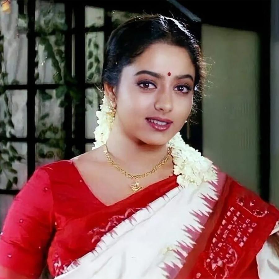 Actress Soundarya Rare And Unseen Photos
