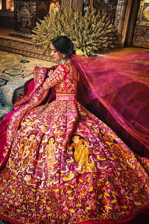 Radhika Merchant Looks Elegant In Handmade Lehenga