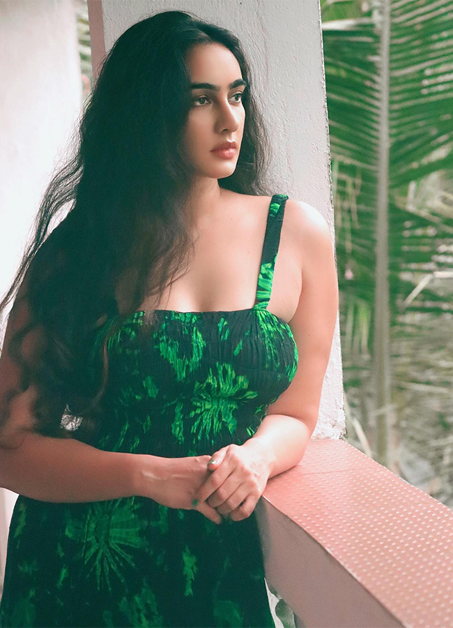 Actress Megha Shukla Hot Photos
