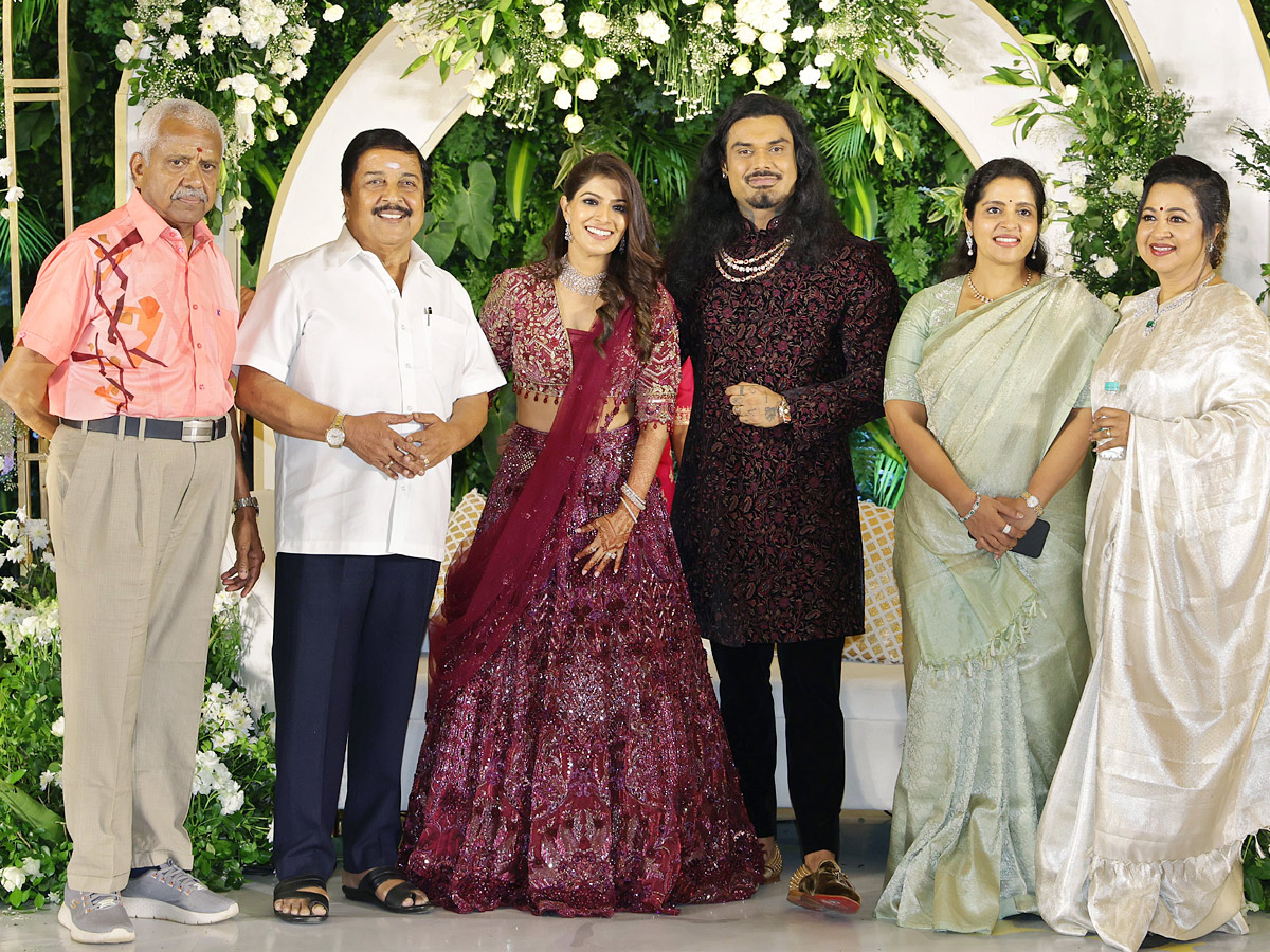 Varalaxmi Sarathkumar Grand Wedding Reception Photos