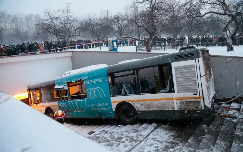Five Dead After Bus Ploughs Into Moscow Pedestrian - Sakshi