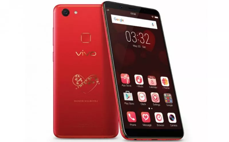 Infinite Red Vivo V7 Plus limited edition smartphone launched in India for Rs 22,990 - Sakshi