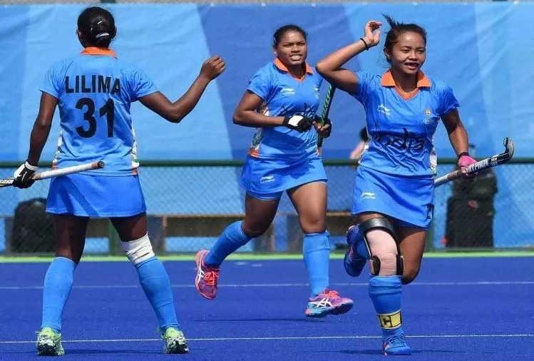 Indian Women's Hockey Team play out 1-1 draw with South Korea - Sakshi