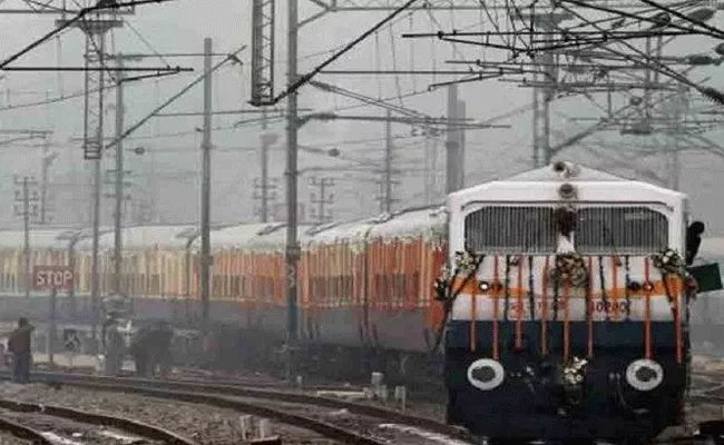In Indian Railway Over 2 Crore Candidates Have Applied For The Posts - Sakshi