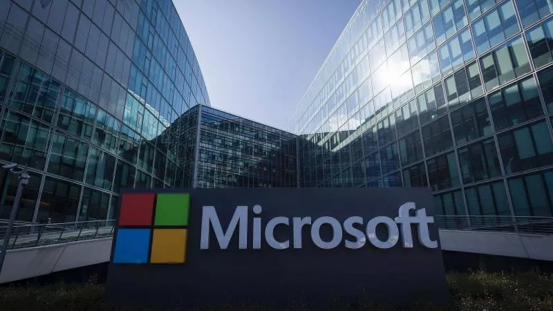 Microsoft Will Reach $1 Trillion In Market Value In A Year - Sakshi