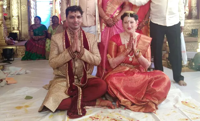 ‍chess player hari krishna got married with serbian player - Sakshi