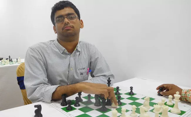 Physical Handi Capped Person National Level Chess Playing In Guntur - Sakshi