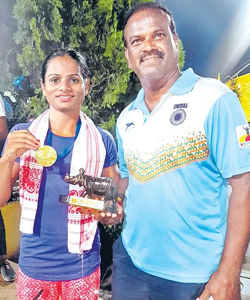 Dutee Chand wins gold medal - Sakshi