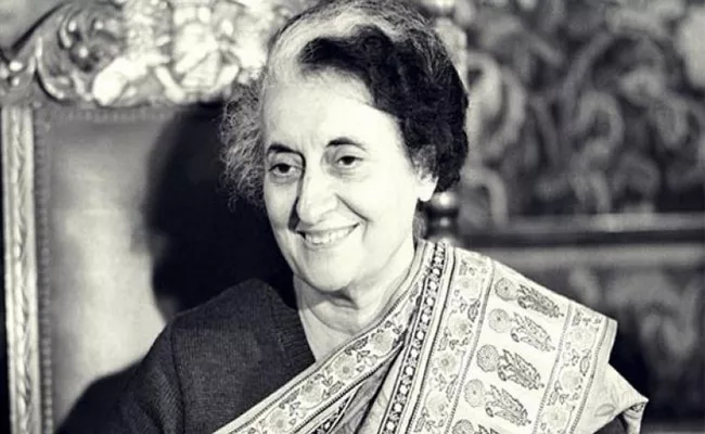 Shiv Sena Attacks BJP Says Indira Gandhi Contribution Cannot Ignore - Sakshi