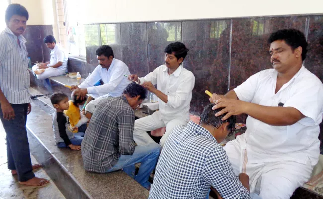 Hair Ticket Prices Hikes In Dwaraka Tirumala West Godavari - Sakshi