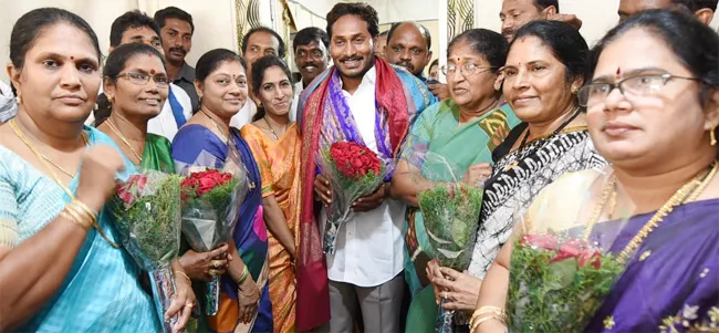 Kapu Women Felicitated YS Jagan - Sakshi