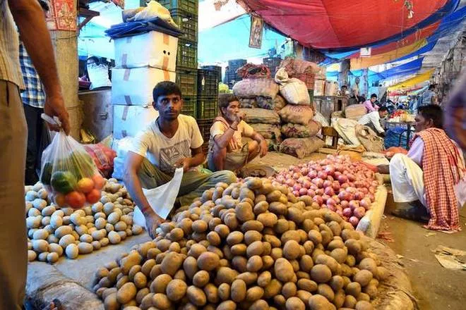  Wholesale Price Index Eases to 4.53 Percent  in August - Sakshi