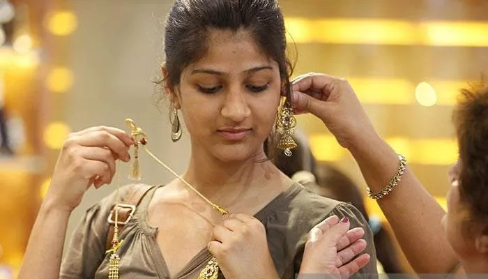High prices take sheen off gold sales - Sakshi