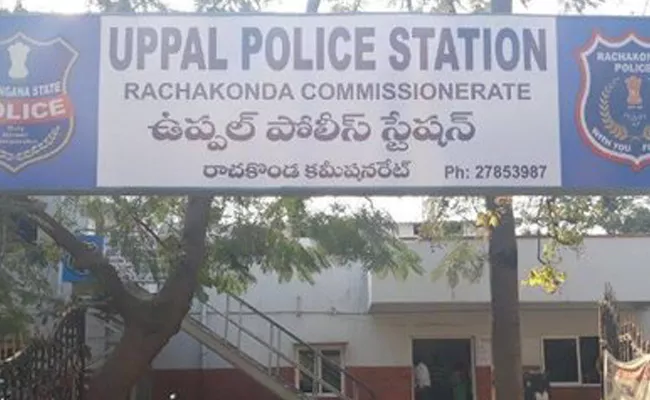 Hijras Attack ACP at Uppal Police Station - Sakshi