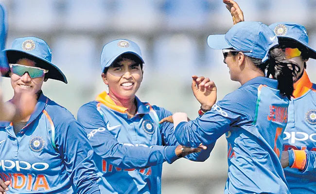 Ekta Bisht stars as India women thrash England by 66 runs in 1st ODI - Sakshi