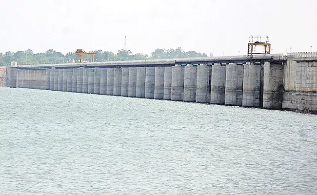 Karnataka raises Almatti dam height - Sakshi
