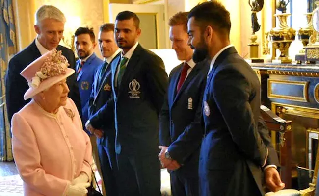Virat Kohli Meets Queen Elizabeth Fans Ask Him To Bring Back Kohinoor - Sakshi