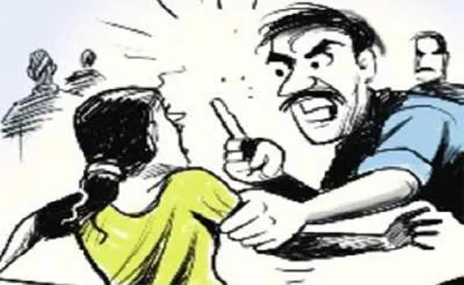 Woman Blackmailed By Neighbor Nellore District - Sakshi