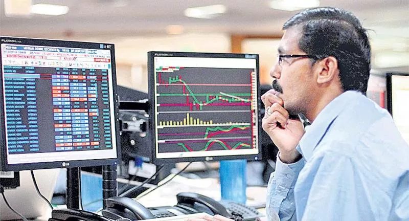 Sensex slumps 192 pts, Nifty below 11800 - Sakshi