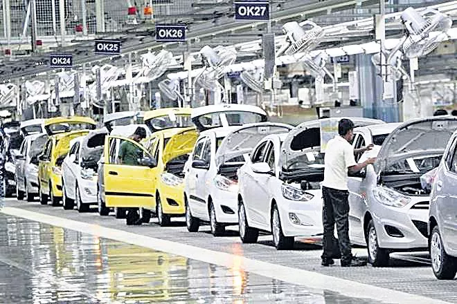 Auto component industry fears loss of 10 lakh jobs due to prolonged slowdown - Sakshi