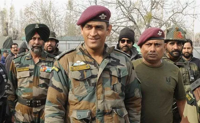 Dhoni To Take On Patrolling Guard Duties in Kashmir Valley - Sakshi