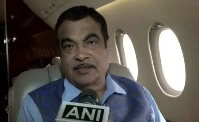 Flight carrying Gadkari fails to take off due to glitch   - Sakshi