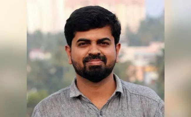 Kerala Journalist Killed After Car Driven By IAS Officer - Sakshi