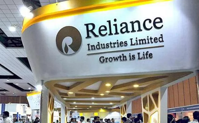 Reliance Industries aims to make sustainable clothing affordable - Sakshi