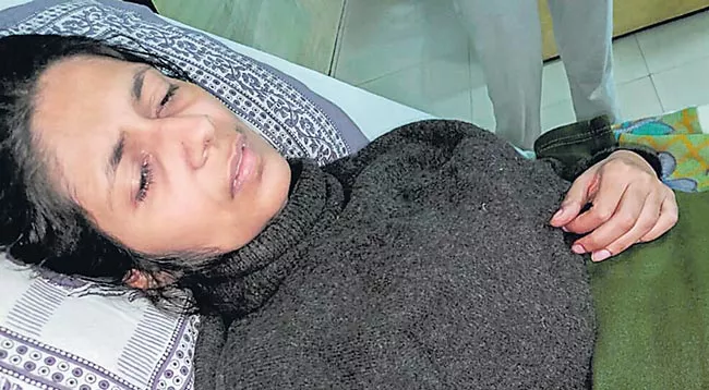 DCW chief Swati Maliwal falls unconscious - Sakshi