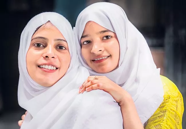 Special Story On Hijab Sadia - Sakshi