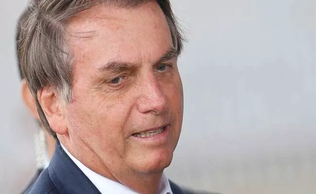 Brazilian President Jair Bolsonaro Visits Hospital For Hernia Complication - Sakshi