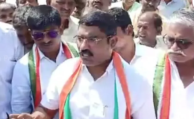 Congress Party Protest Against Central And State Governments In Hyderabad - Sakshi